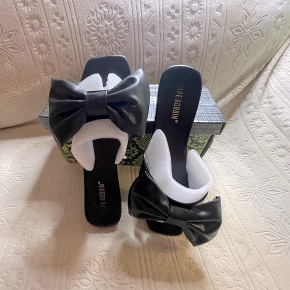 CAPE ROBBIN JOIA SLIPPER WITH BOW Style:JUJU.  COLOR black.  Size women’s 8. - Picture 6 of 6